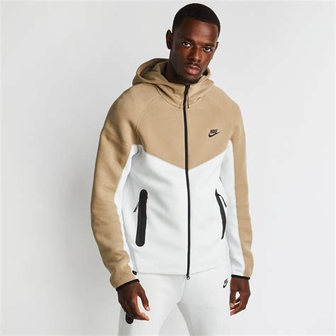 nike tech fleece website.